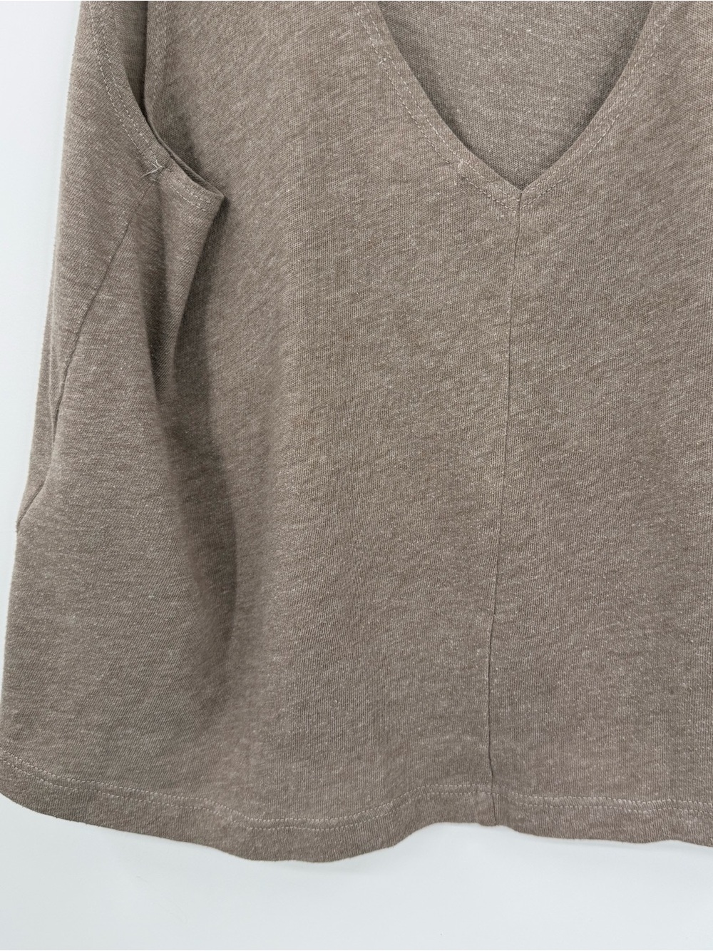 Beyond Yoga Twisted Open Back Crop Tank | Taupe | Size Medium - Picture 5 of 5